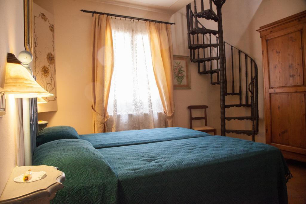 Hotel Locanda Degli Artisti Borgo San Lorenzo Δωμάτιο φωτογραφία
