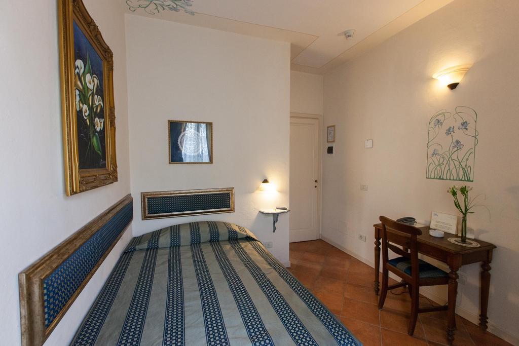 Hotel Locanda Degli Artisti Borgo San Lorenzo Δωμάτιο φωτογραφία